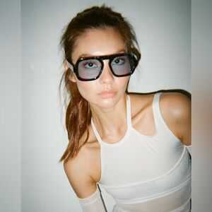 Elisa Johnson Jane Sunglasses in Blue Tortoise